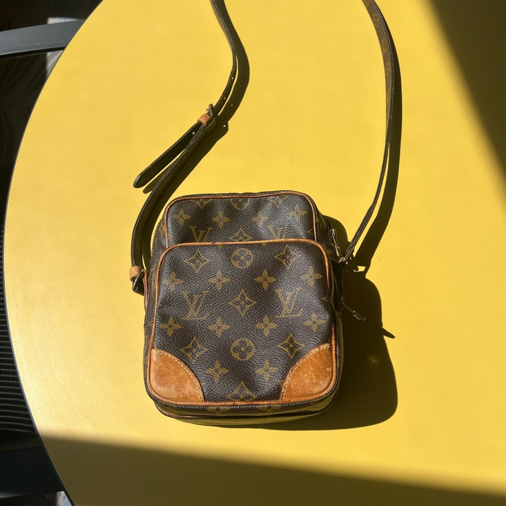 Louis Vuitton Brown Messenger Bag with Monogram Canvas